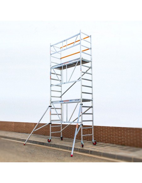 Andaime dobrável em alumínio 75x190 - 5,70 m de altura de trabalho e estabilizadores